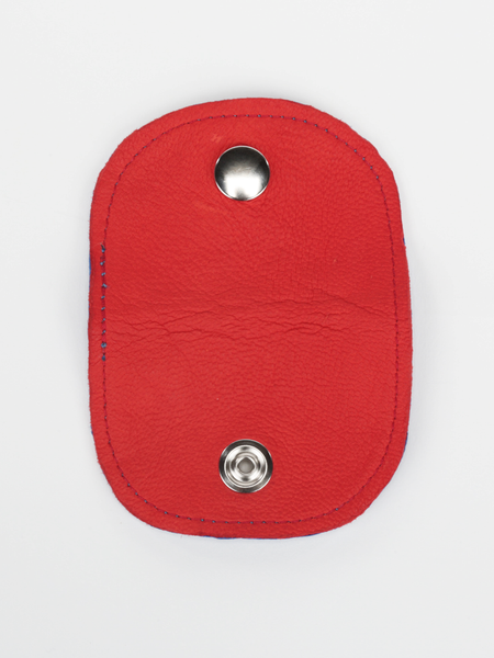 Bèl Mizik Earbud Holder, Road Rage Red