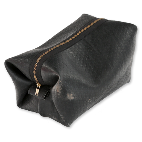 Kenneth Cole Dopp Kit